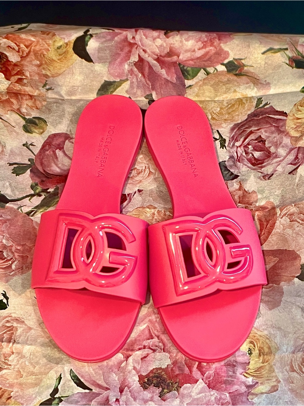 Dolce & Gabbana DG Rubber Beachwear Sliders Slides Sandals Pink 39